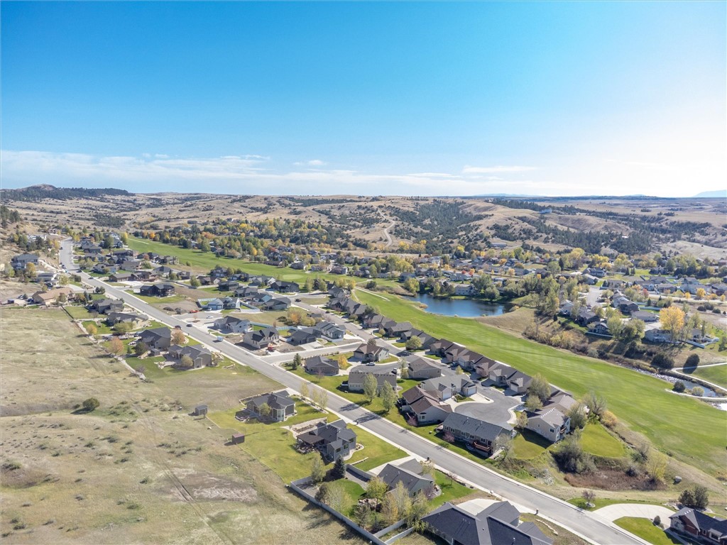 2433 Glengarry LANE