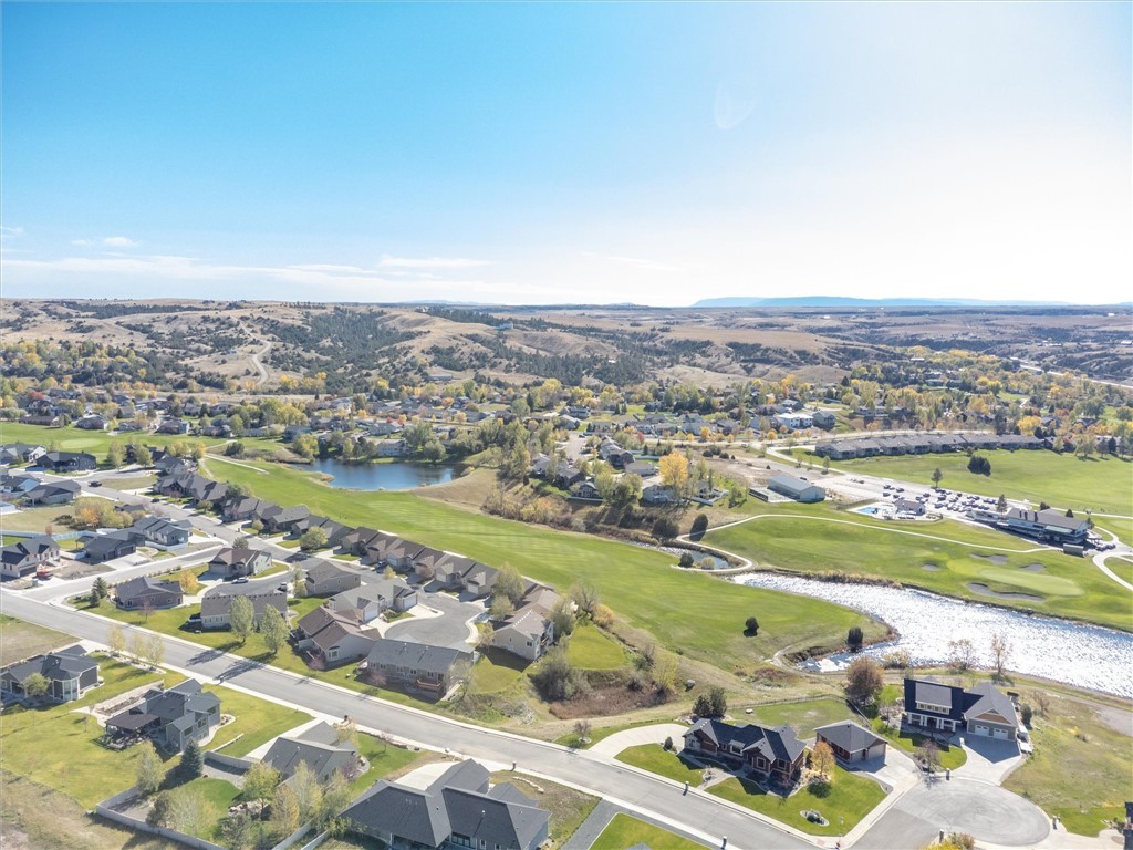 2433 Glengarry LANE