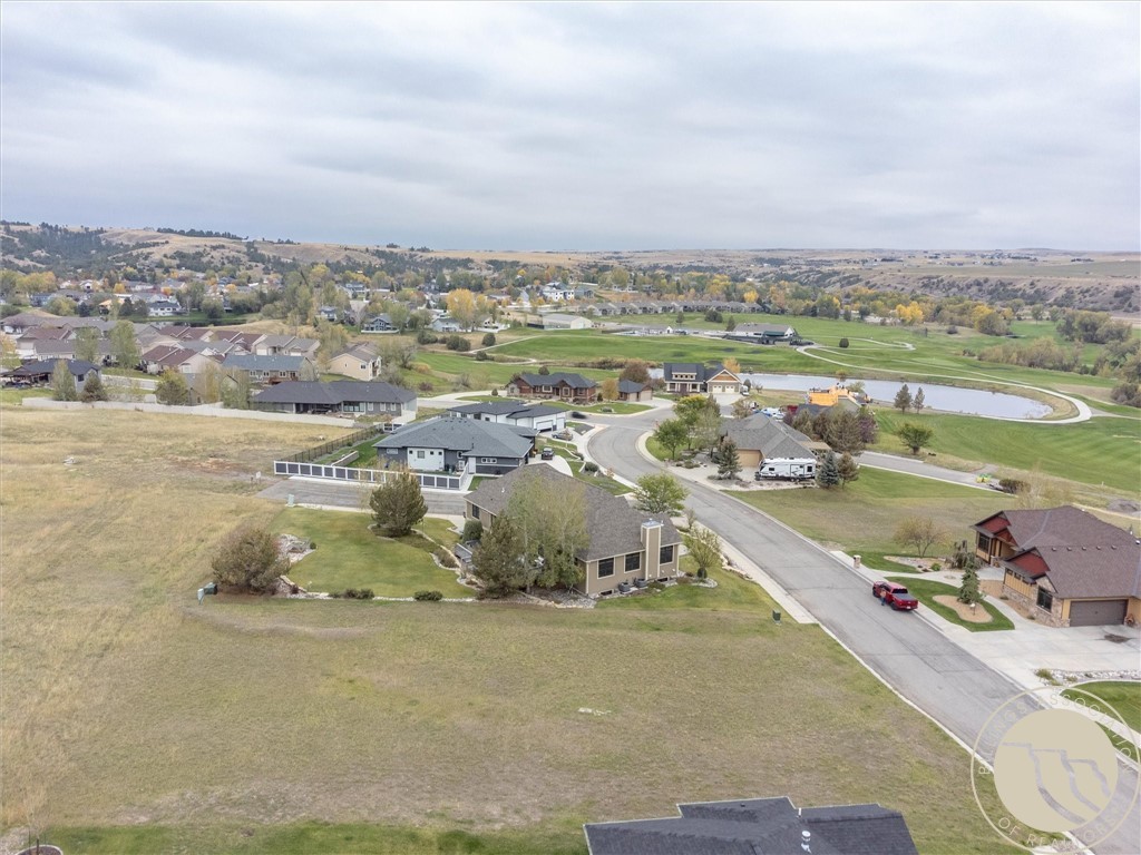 2433 Glengarry LANE