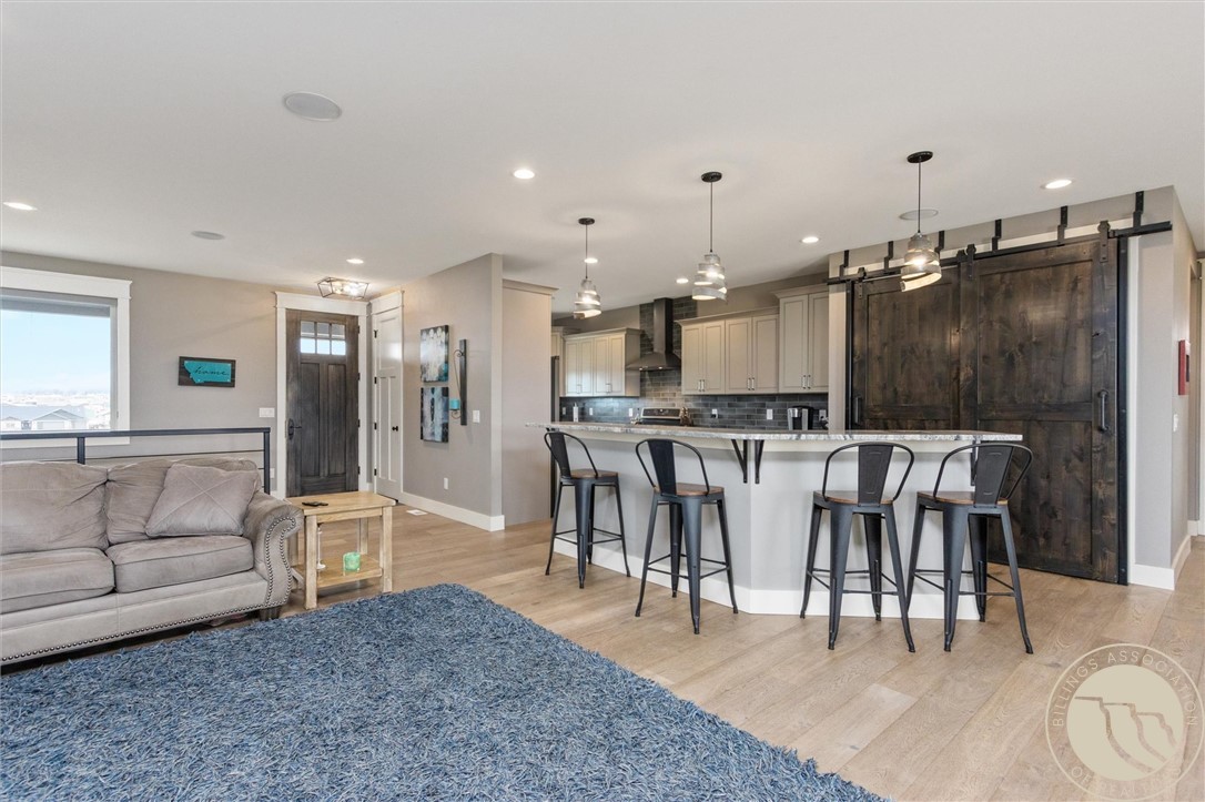 1709 Walker Lane