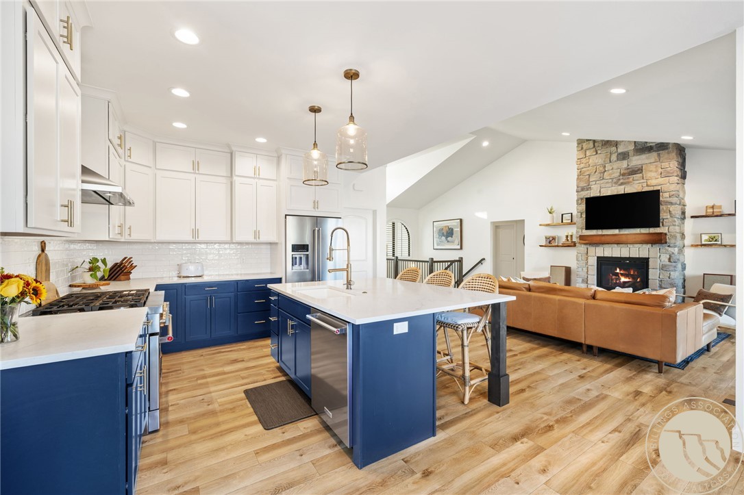 6125 Timbercove Drive