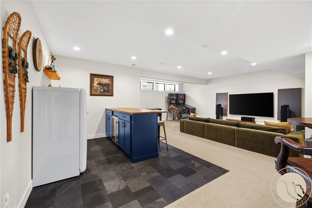 6125 Timbercove Drive