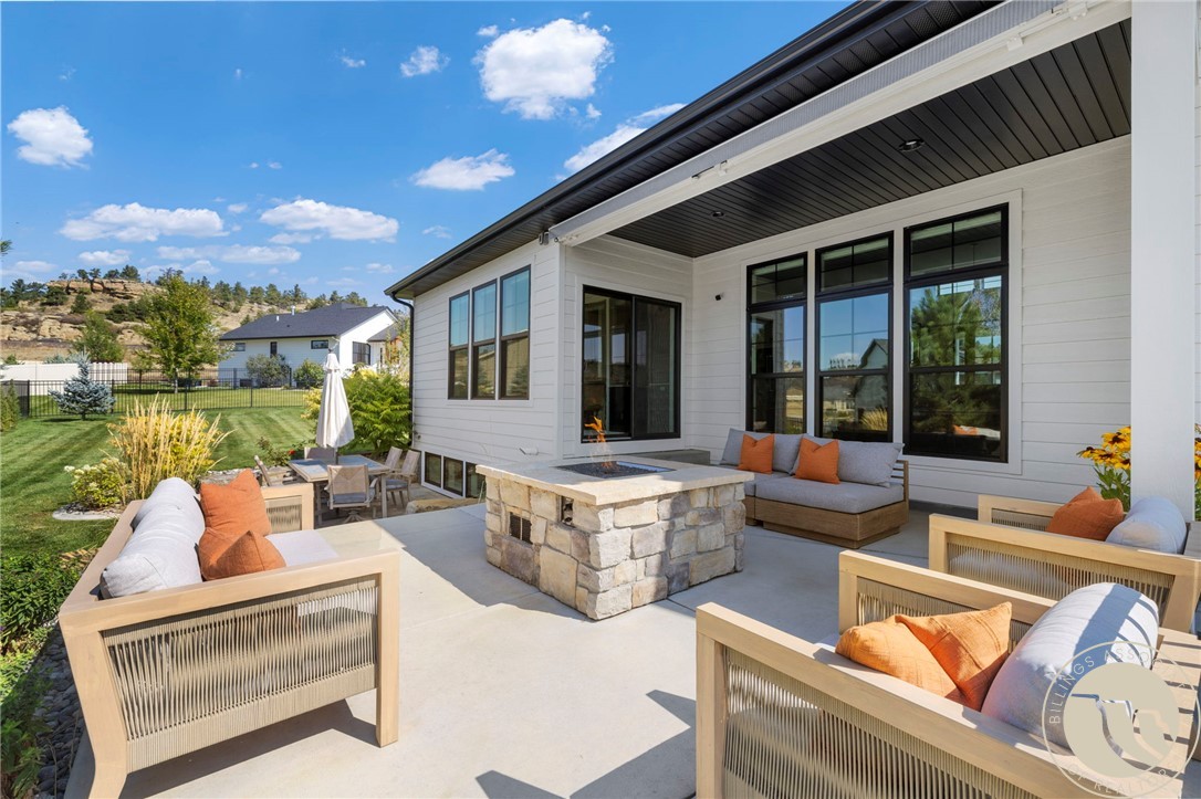 6125 Timbercove Drive