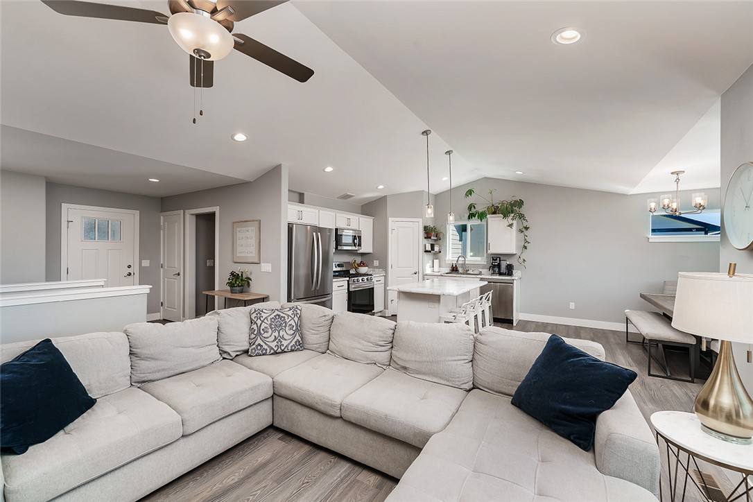 7008 Shiny Penny Way