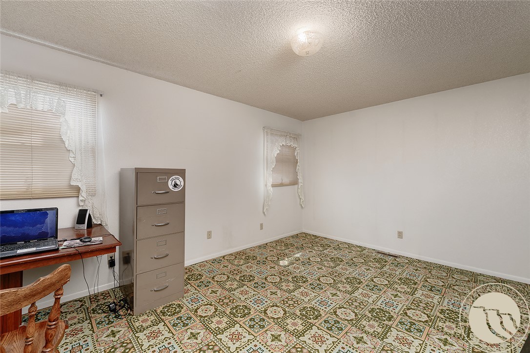 1337 Redwing Circle