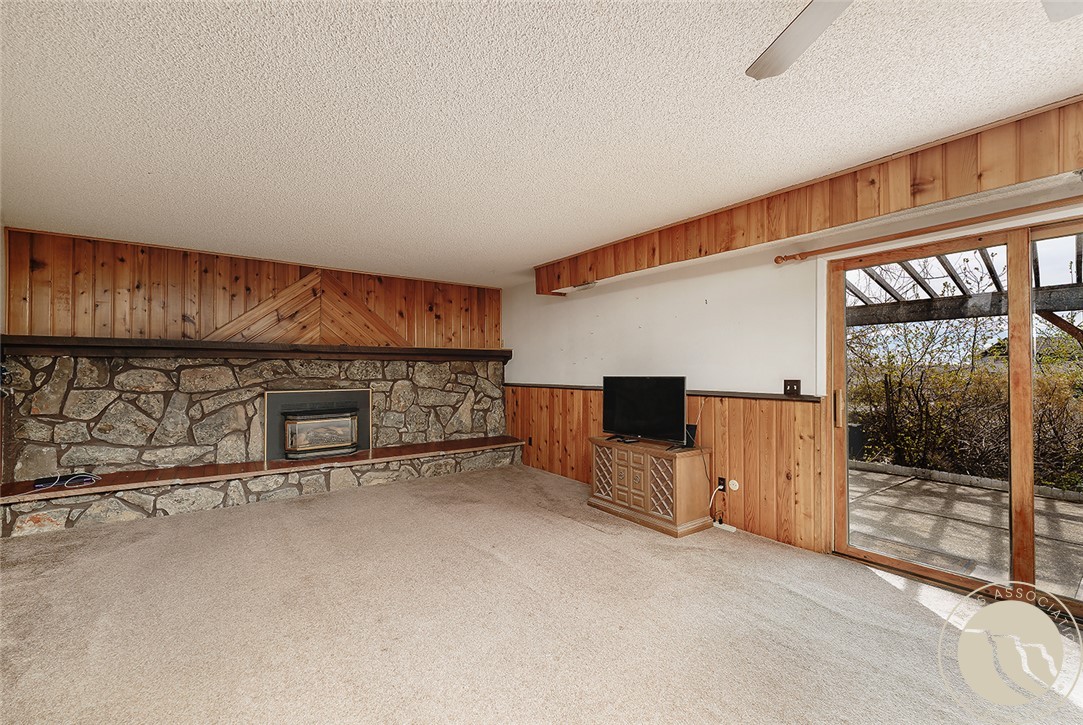 1337 Redwing Circle