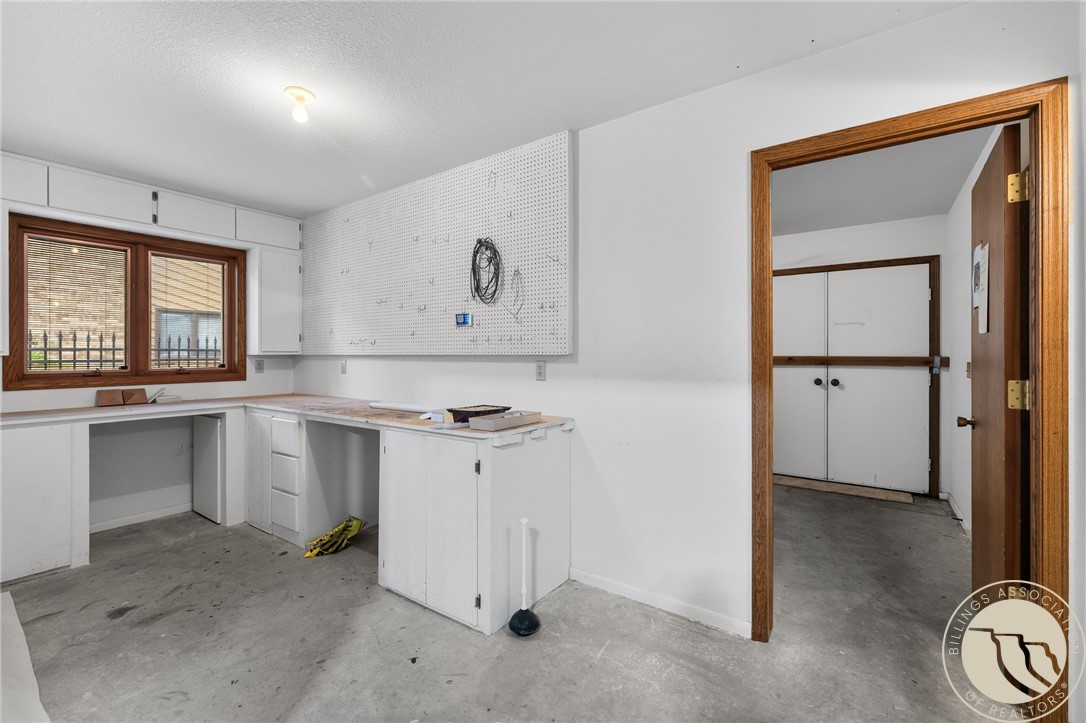 3065 Gregory Drive West