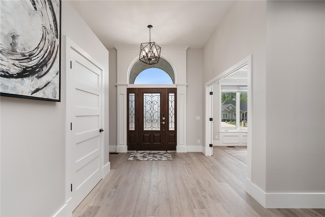 6185 Ironwood Drive
