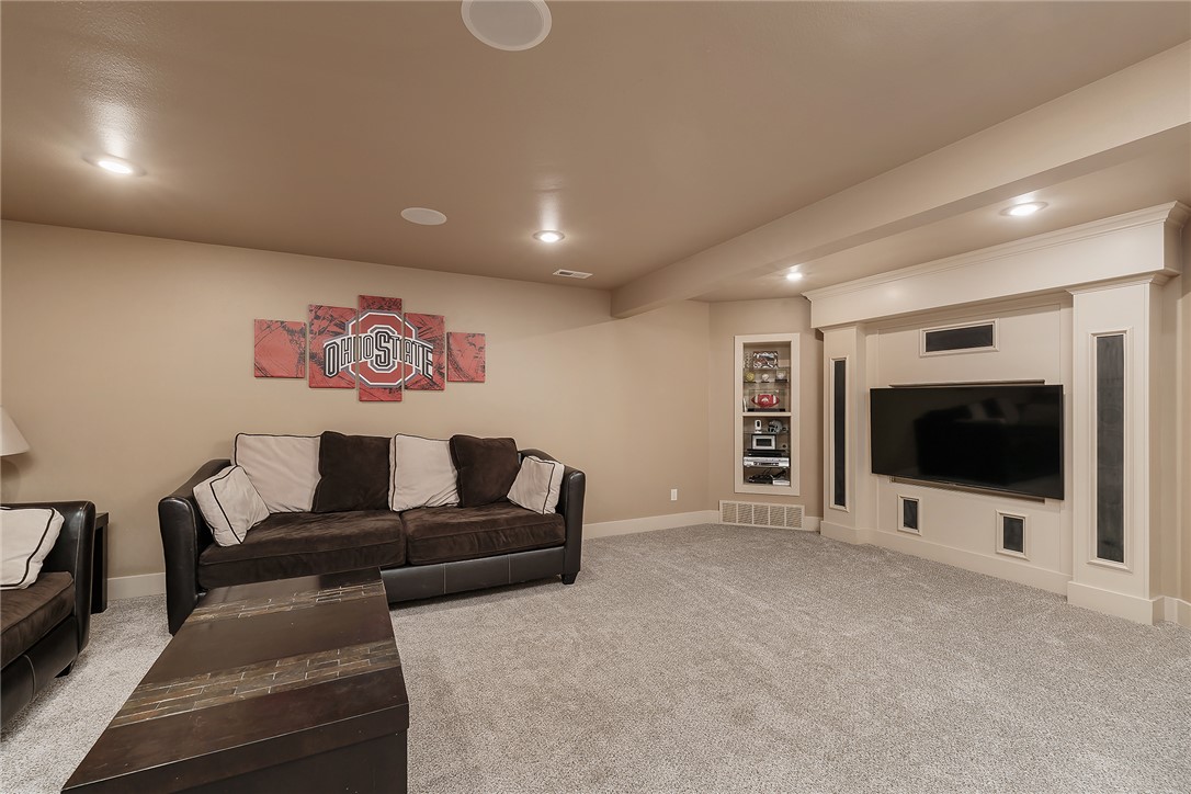 6185 Ironwood Drive