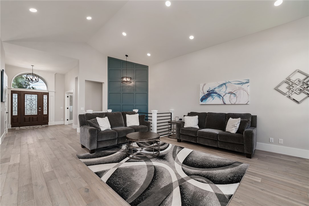 6185 Ironwood Drive