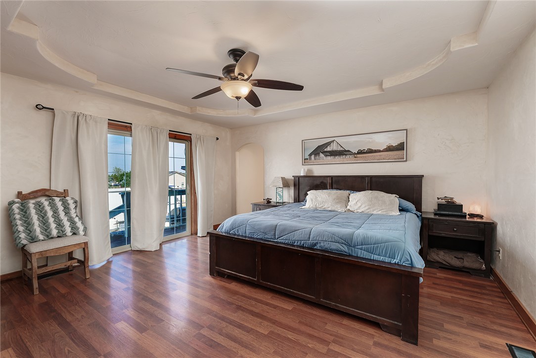 3706 Iroquois Trail