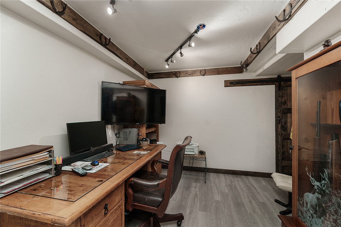 3706 Iroquois Trail