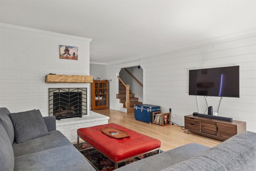 2510 Longfellow Place