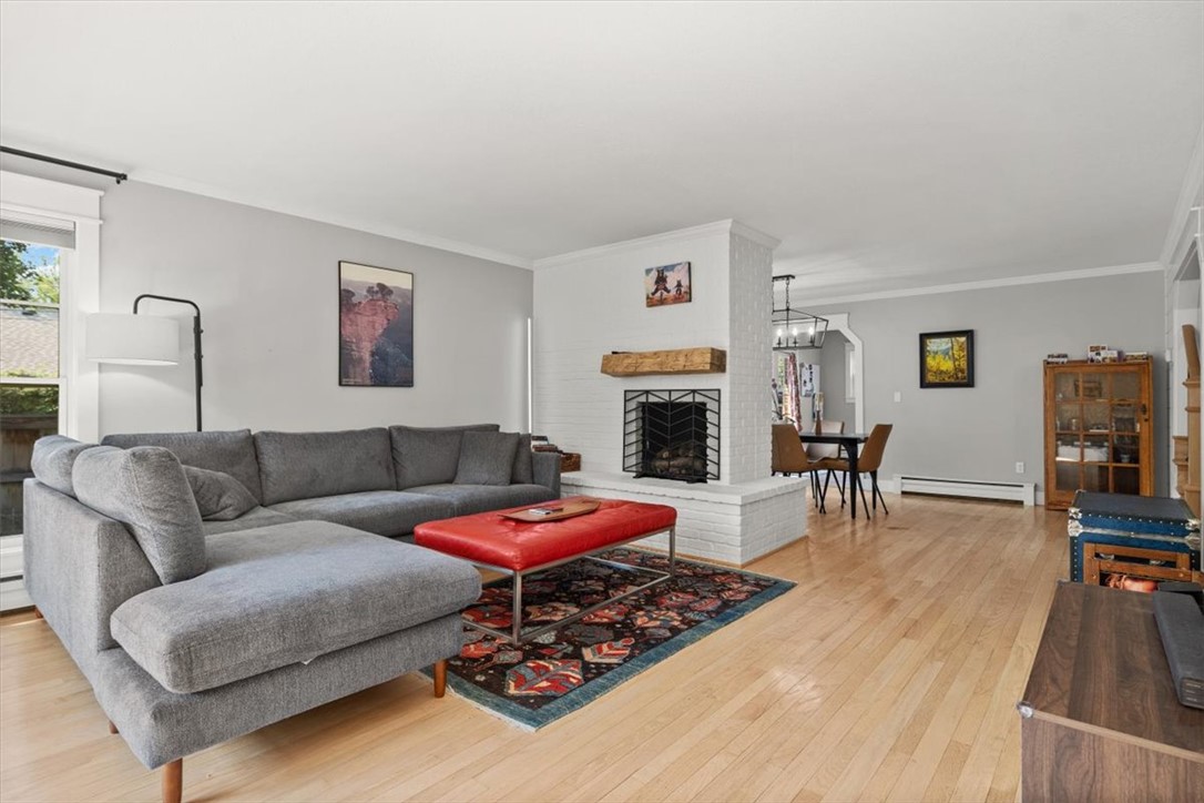 2510 Longfellow Place