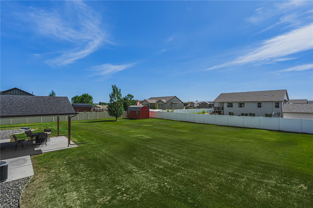 6840 Lakeshore Drive