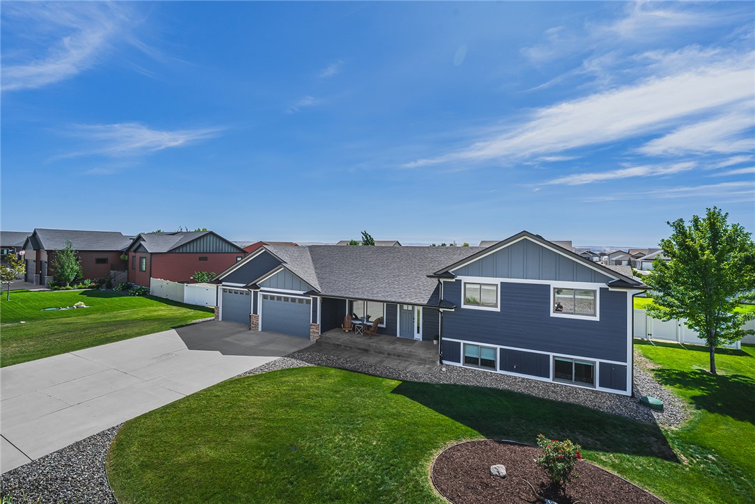 6840 Lakeshore Drive