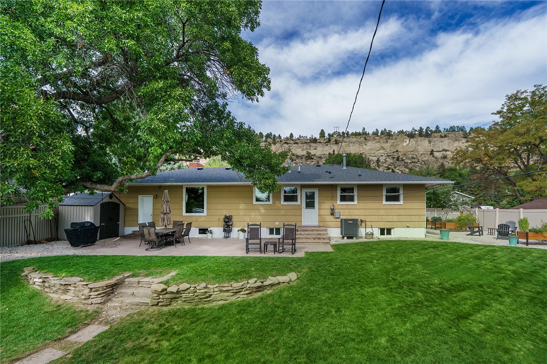 2416 Cascade Avenue
