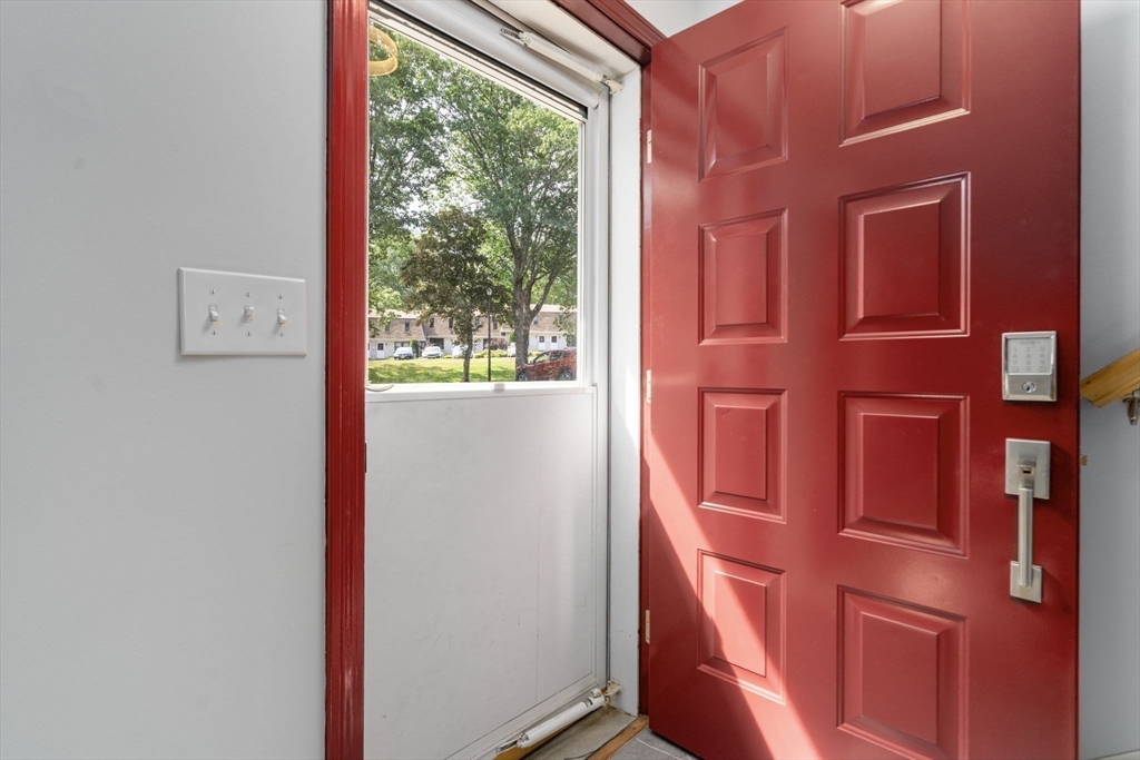 70 Granby Heights Unit: 70