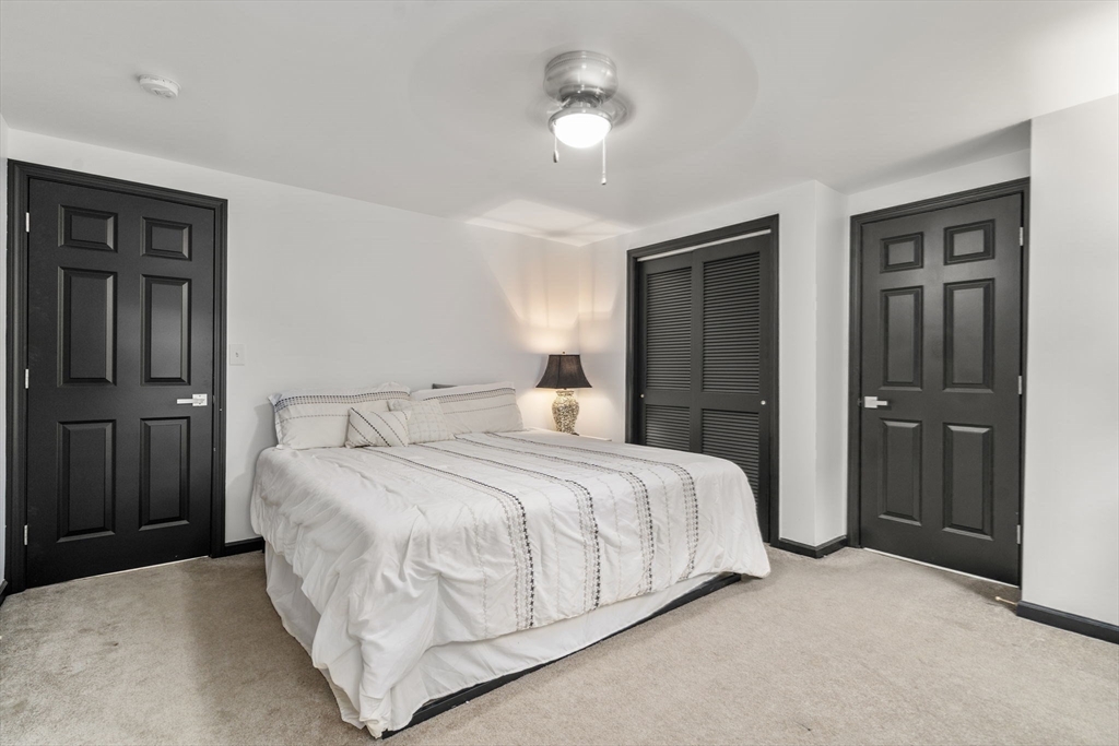 70 Granby Heights Unit: 70