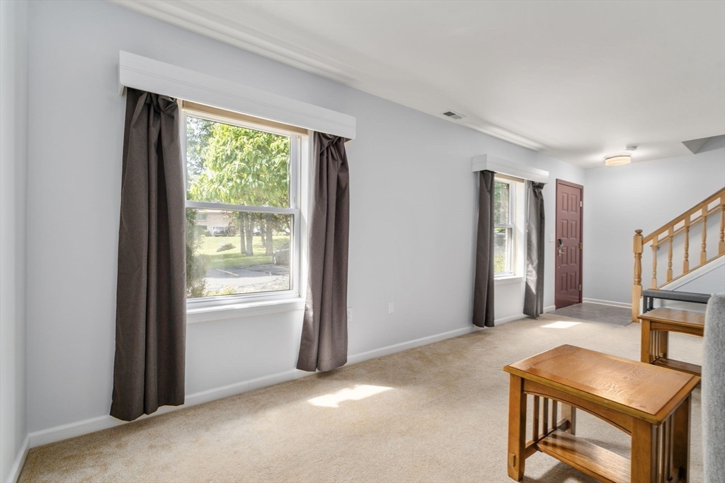 70 Granby Heights Unit: 70