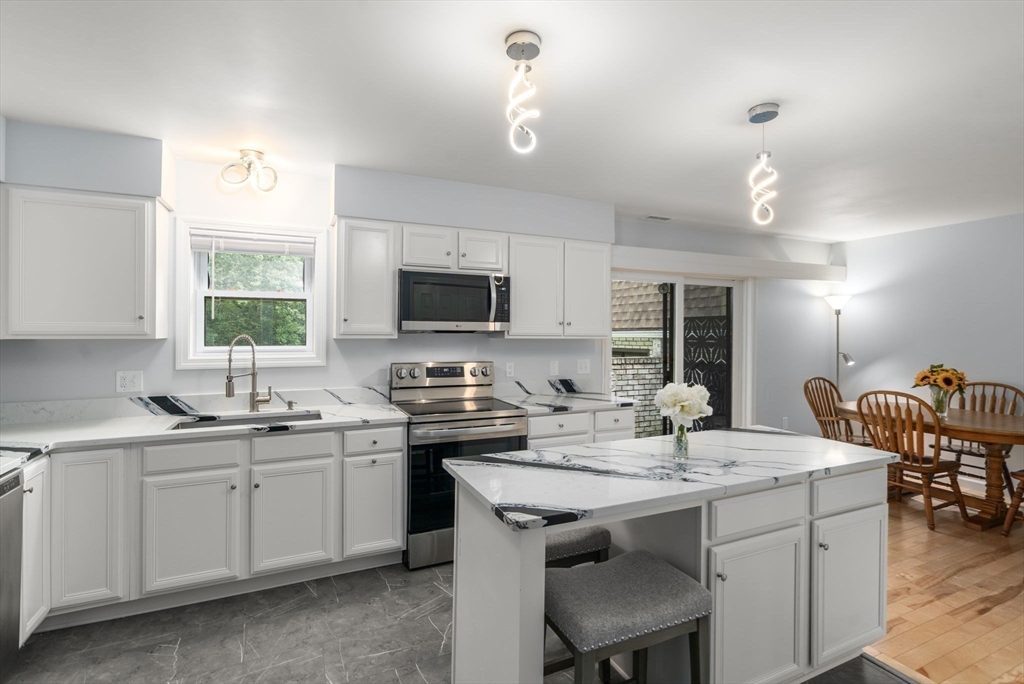 70 Granby Heights Unit: 70
