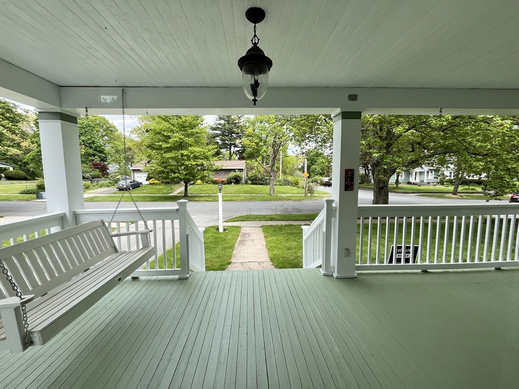 33 Montgomery Ave
