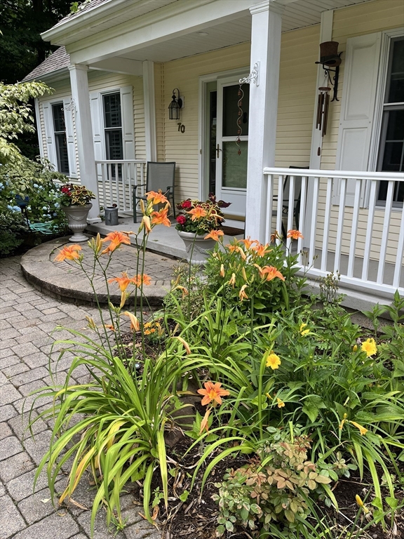 70 Salem Rd