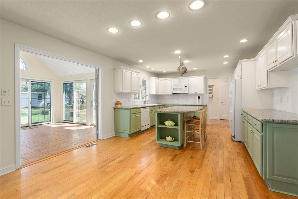 70 Salem Rd