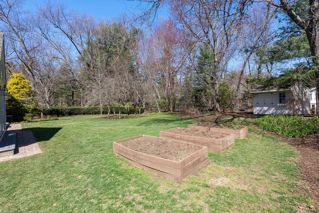 70 Salem Rd