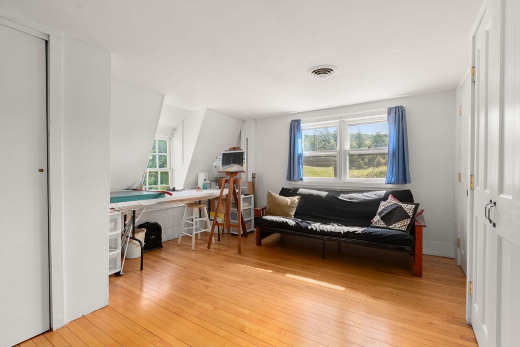 287 Williamsburg
