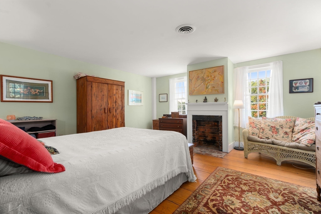 287 Williamsburg
