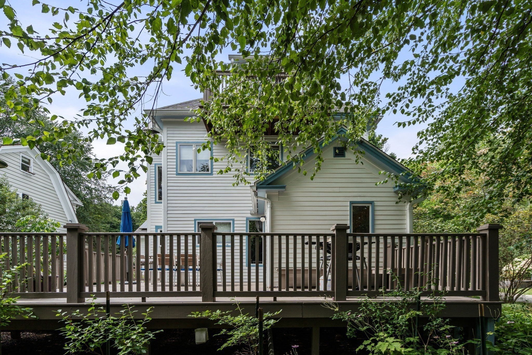 63 Massasoit St