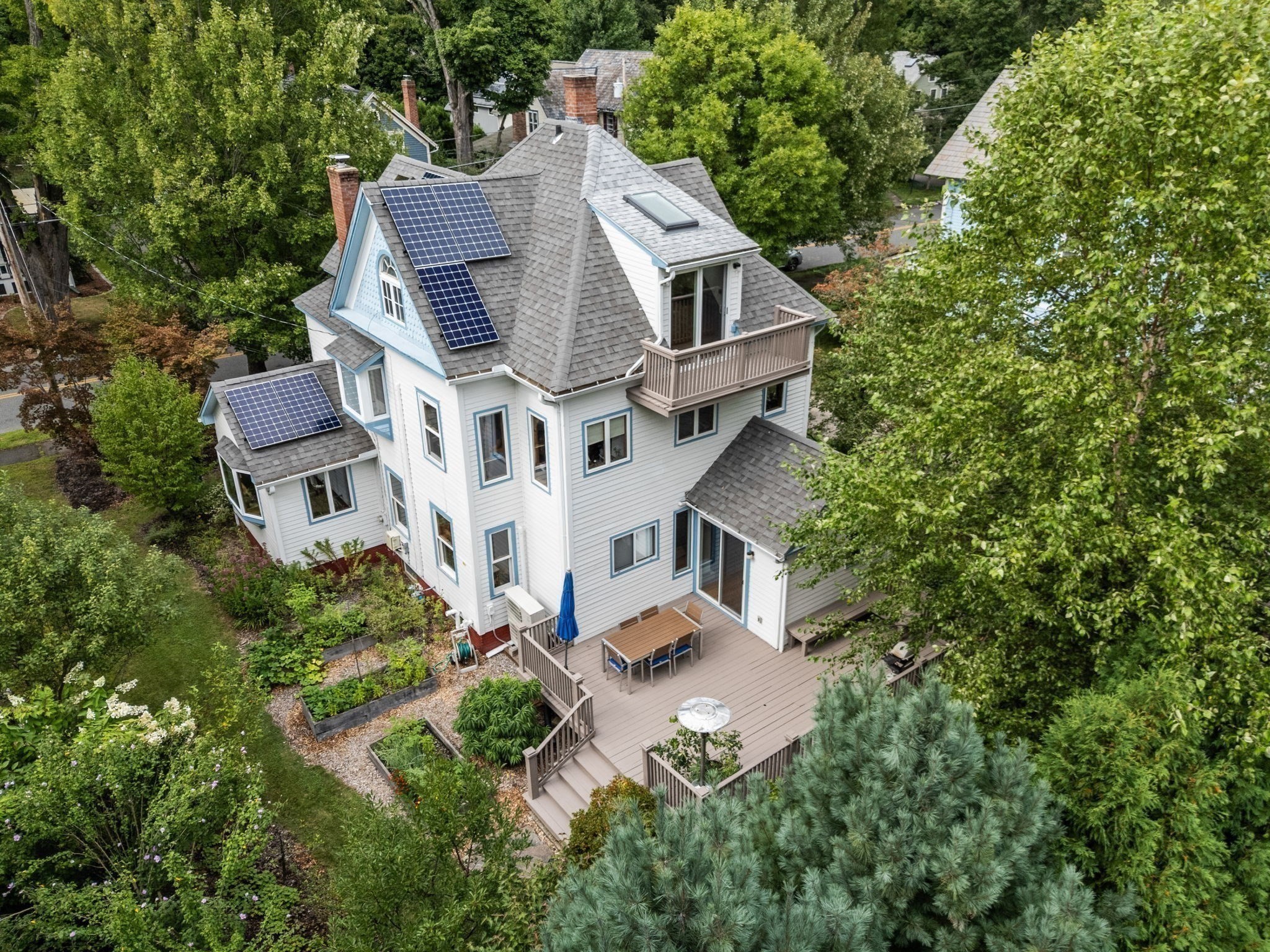 63 Massasoit St
