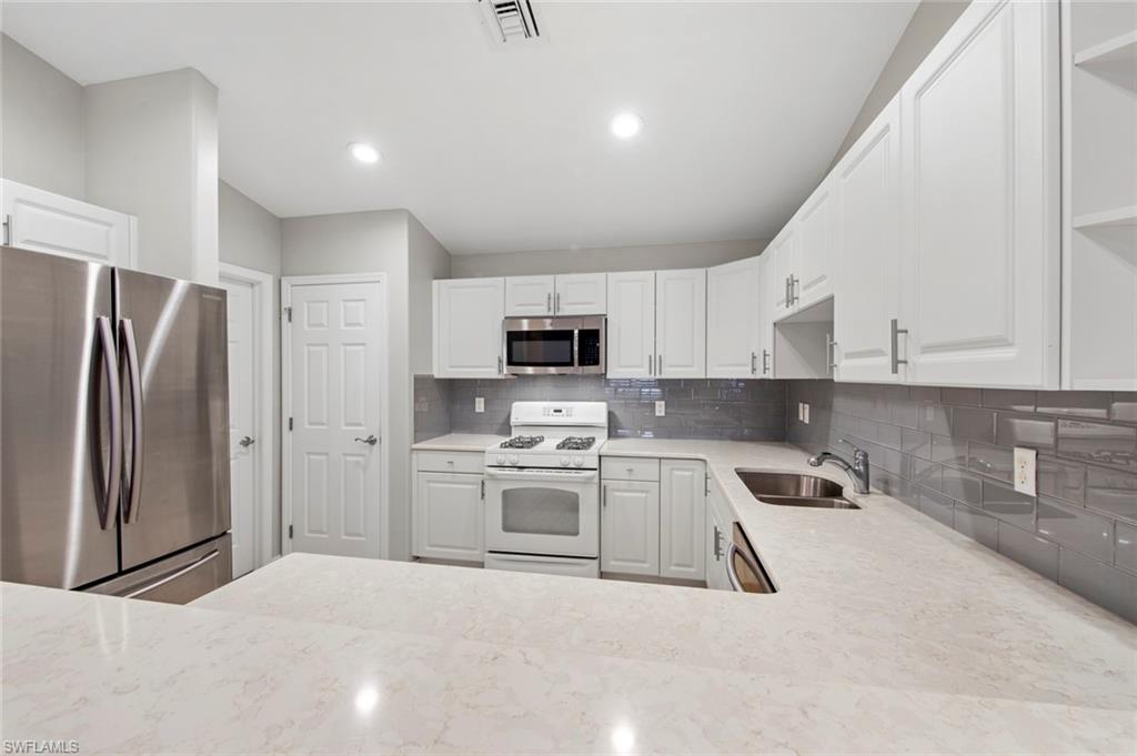 9425 La Bianco ST