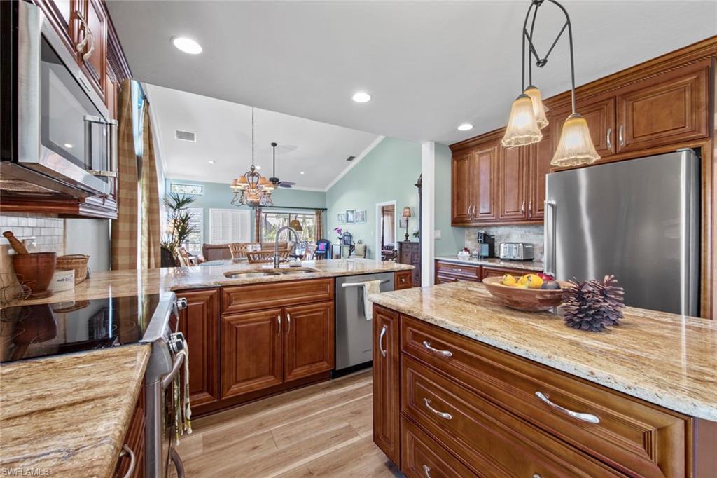 17690 Heron LN