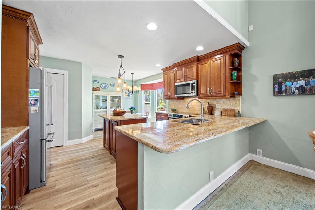 17690 Heron LN