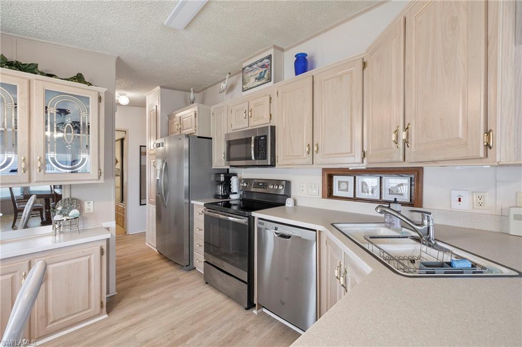 3071 Waterview PT