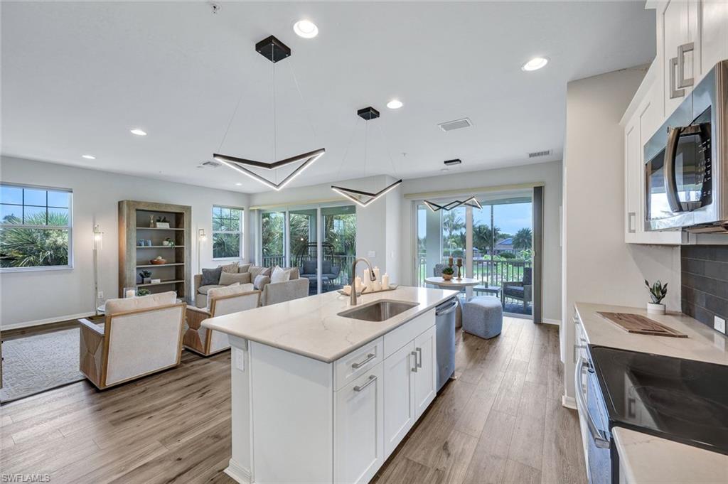 2344 Sheen LN # 305