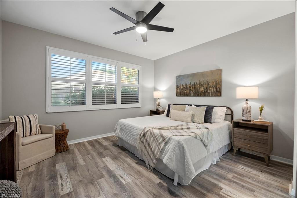 9342 Lake Abby LN