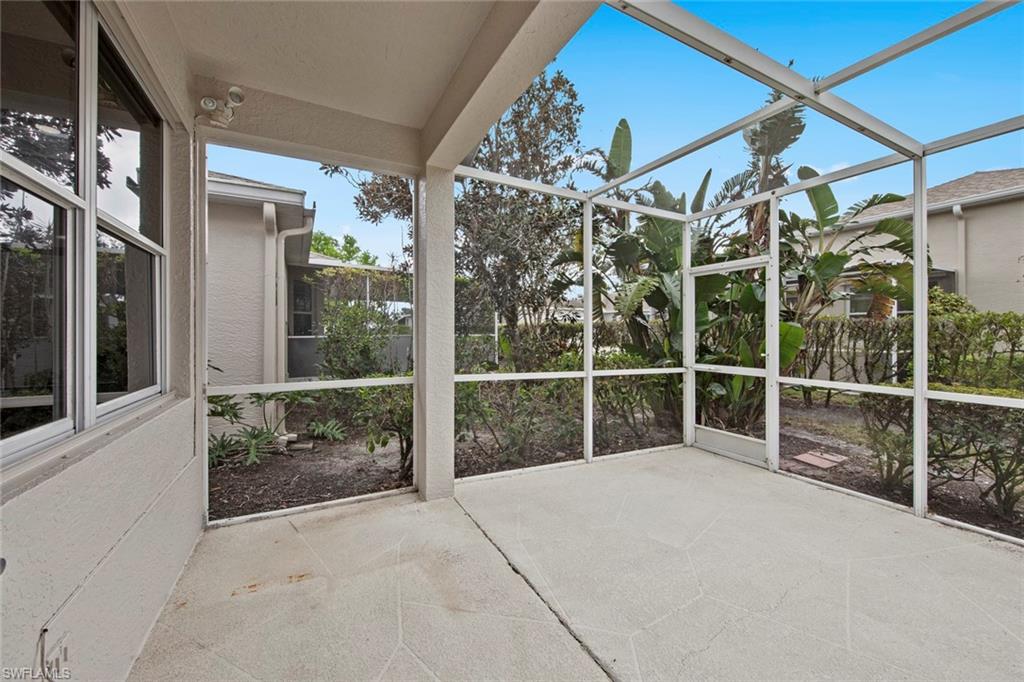 9342 Lake Abby LN
