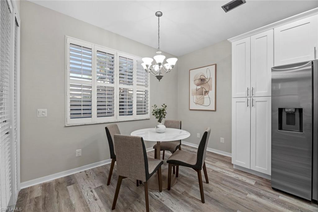 9342 Lake Abby LN