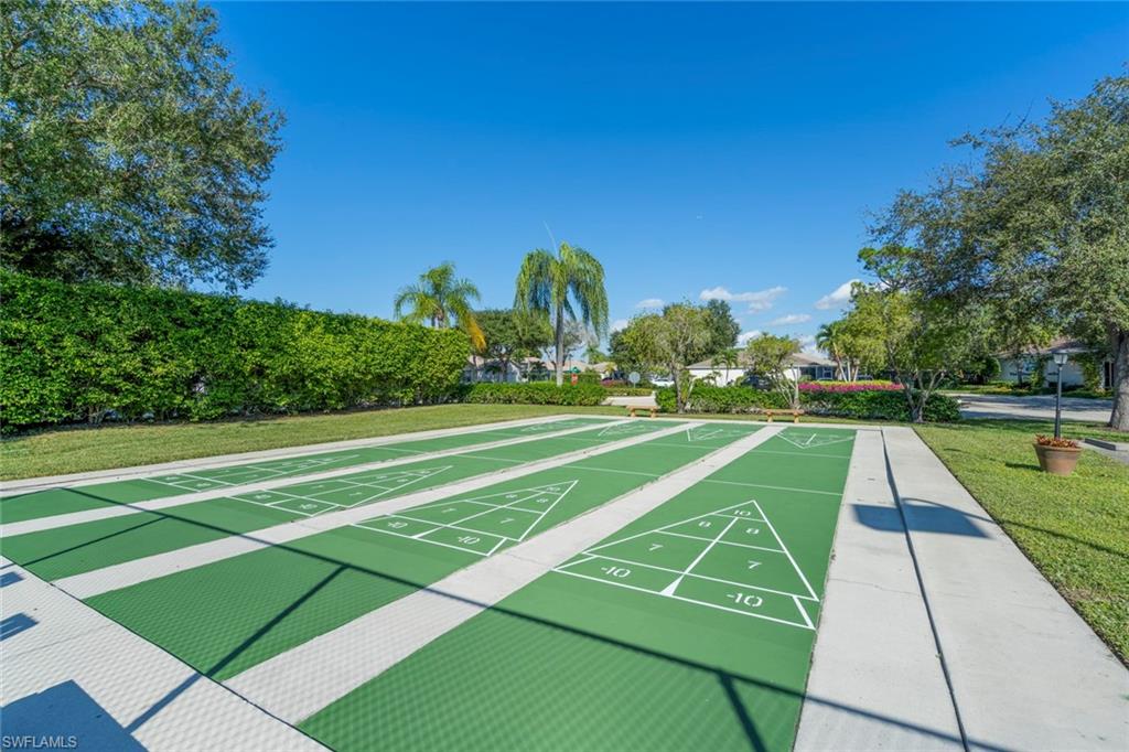 9342 Lake Abby LN