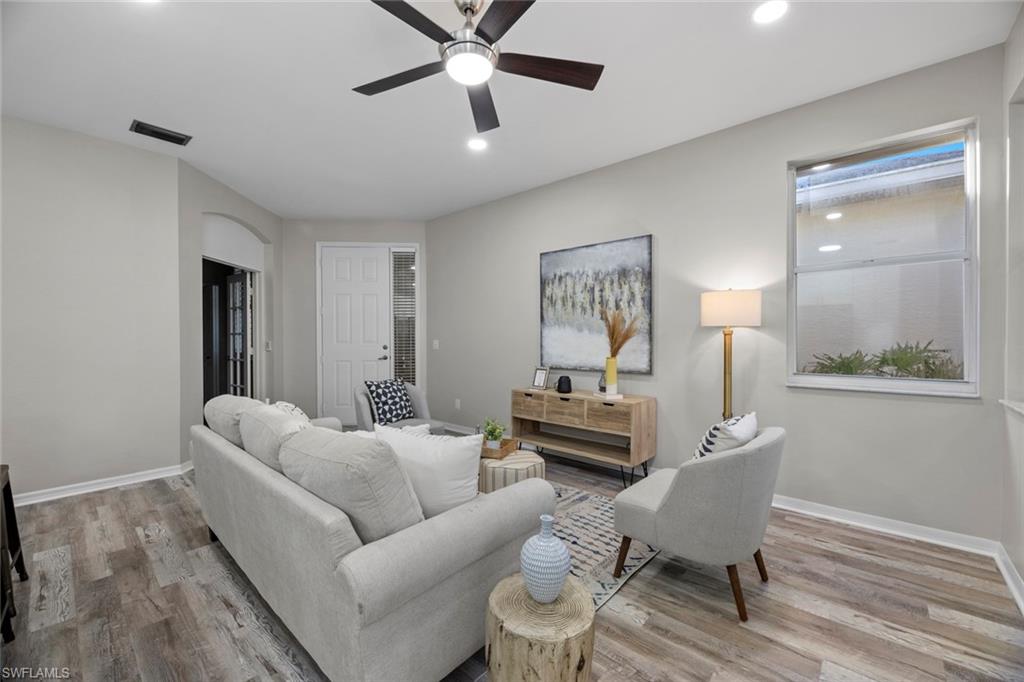 9342 Lake Abby LN