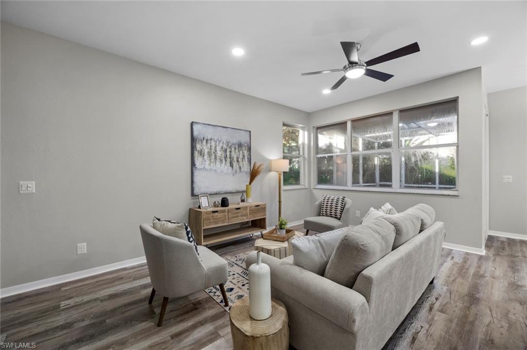 9342 Lake Abby LN