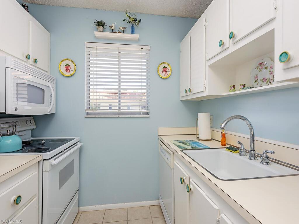 1100 Gulf Shore BLVD N # 312