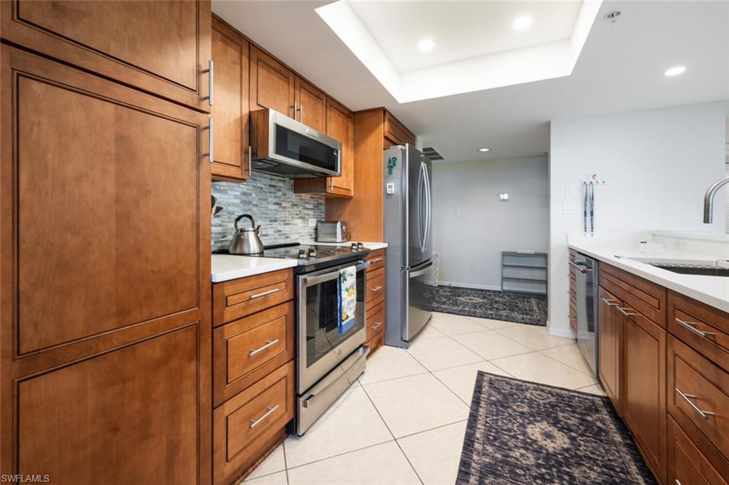 6573 Marissa LOOP # 302