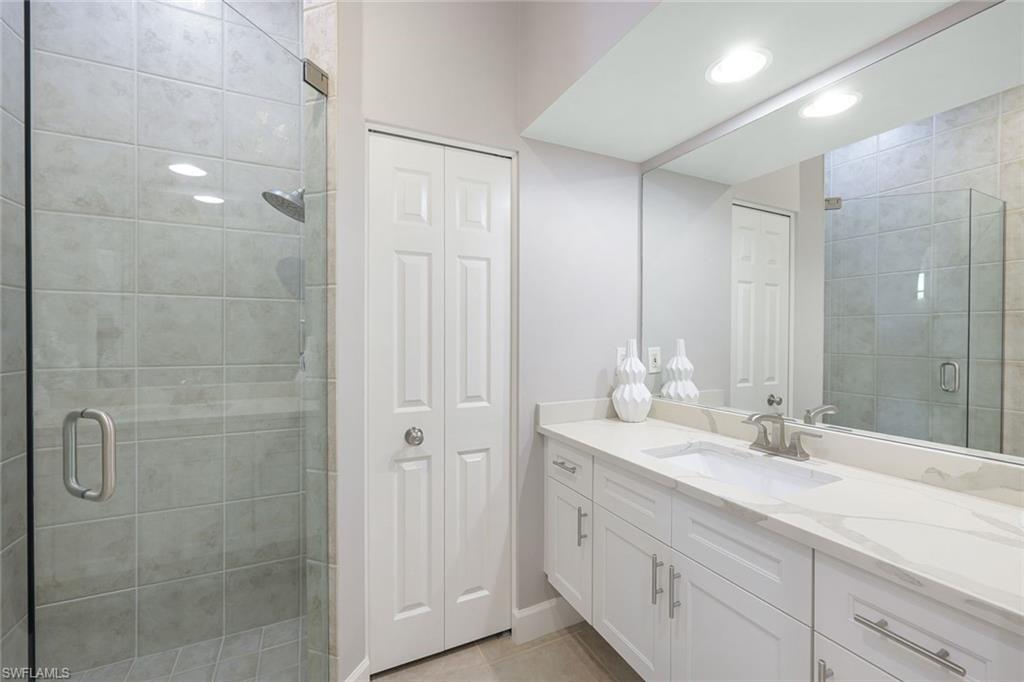 463 Tullamore LN