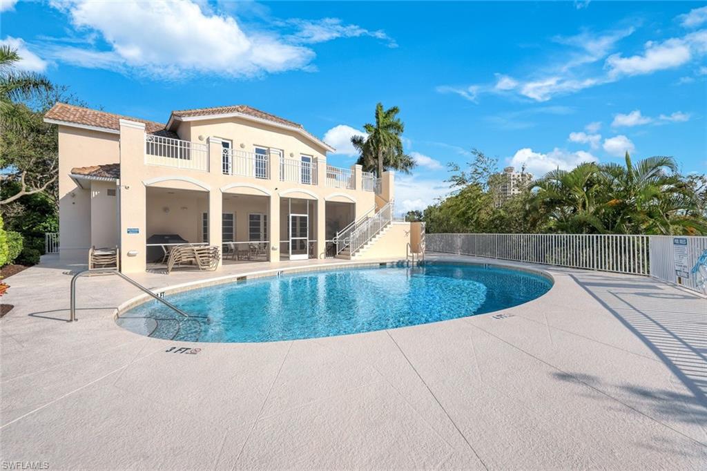 463 Tullamore LN