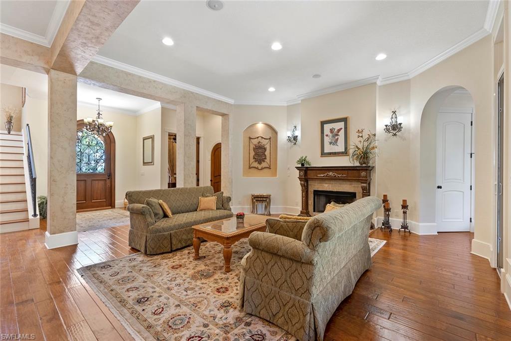 611 Eighteenth AVE S