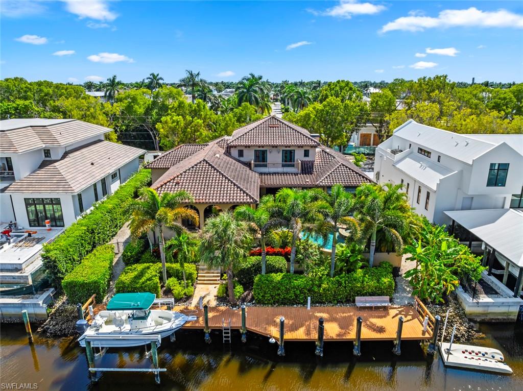 611 Eighteenth AVE S